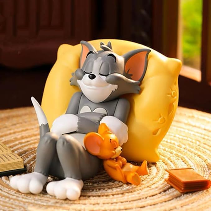 Tom and Jerry Car Showpiece