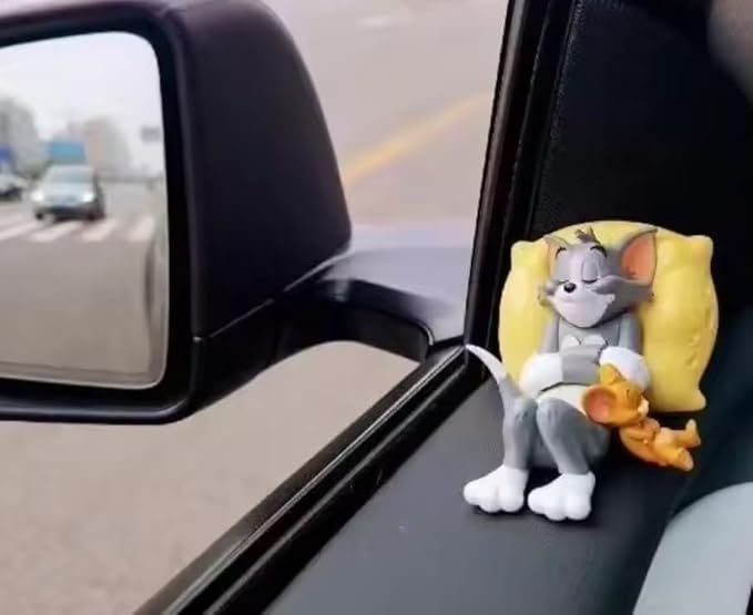 Tom and Jerry Car Showpiece