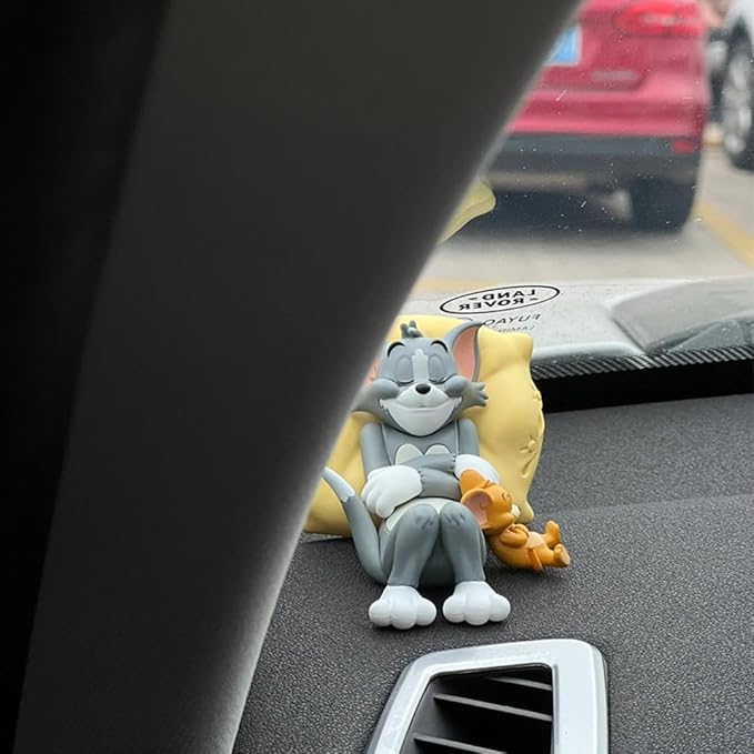 Tom and Jerry Car Showpiece